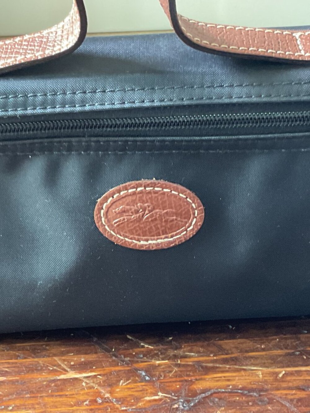 Longchamp Le Pliage Cosmetics Case Black w/ Brown Accents Gold Tone Hardware EUC - Picture 3 of 4